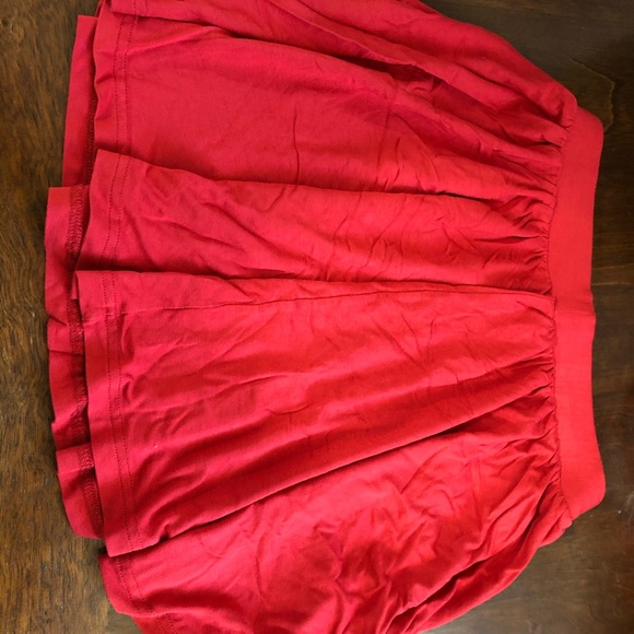 Red Asos miniskirt - Picture 3 of 3